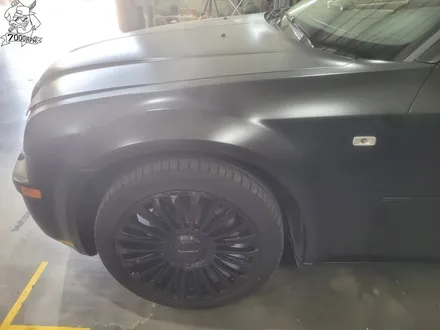 청주랩핑샵 7000rpm 크라이슬러 300c 에이버리 매트 블랙, 매트 오렌지 전체 시공 / 청주 남촌동