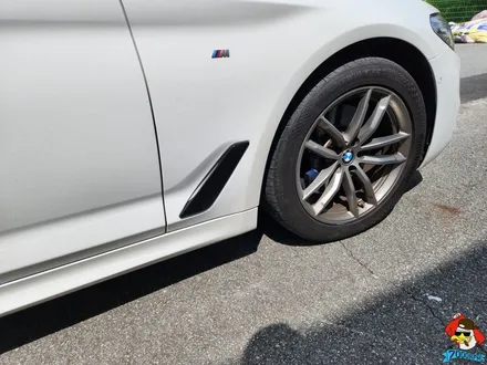청주랩핑샵 7000rpm BMW 530I 크롬 부분 랩핑 시공(3M 2080 블랙 유광) / 청주 남촌동