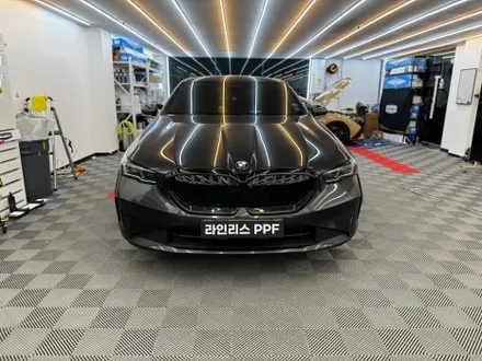 위례 랩핑 BMW 5시리즈 크롬죽이기 전후 비교 | 작지만 확실한 차이 / 경기 성남