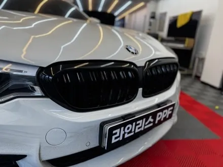 위례 랩핑 BMW 530i 크롬죽이기 & 그릴 교체 후기 | 라인리스 / 경기 성남