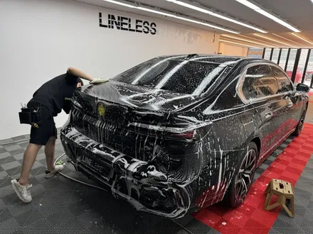 성남 랩핑 유니크한 bmw 7시리즈 듀오톤 랩핑 in 라인리스 / 경기 성남