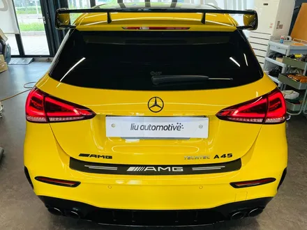 벤츠 W177 A45 AMG 미드레인지 + 선글라스 엠비언트 패키지. 유니크한 엠비언트를 원한다면.