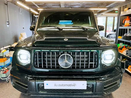벤츠 지바겐 G63 AMG 핸들 OLED 버튼 설치 작업 순정 부품.