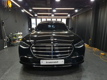 벤츠 W223 S클래스 액티브엠비언트 + 부메스터 + 리츠광각미러.