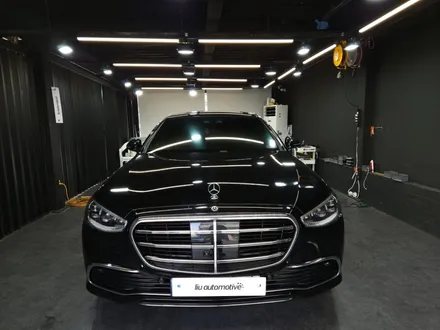 벤츠 W223 S350d 루프 부메스터 엠비언트