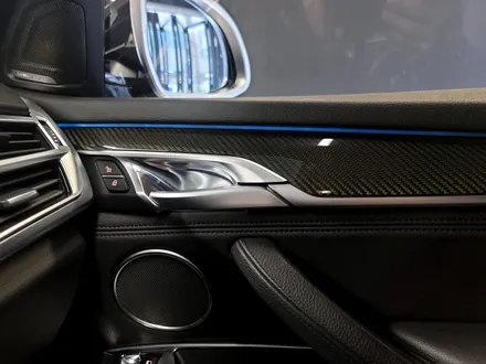 BMW F15 X5 실내 인테리어 카본트림 세트. 간단한 장착에 확실한 변화.