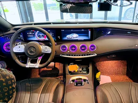 벤츠 S65 AMG 쿠페 송풍구 엠비언트. 전후석 송풍구 모두에 엠비언트 더하기.