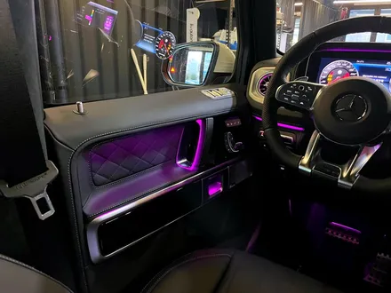 벤츠 G63 AMG 엠비언트 터빈 송풍구 세트. 후석까지 완벽한 엠비언트 송풍구.