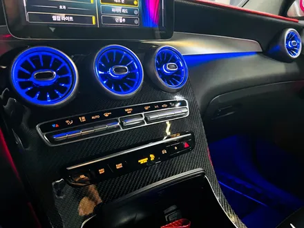 벤츠 GLC 63AMG 엠비언트 풀패키지.