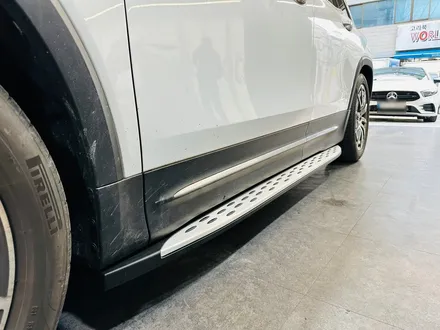 벤츠 GLB 35AMG 사이드스텝 + 블랙 머플러 교체.