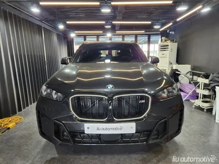 BMW X5 페이스리프트 아이코닉글로우 그릴 + 카본패키지.