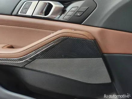 BMW G05 X5 LCI 실내 카본 인테리어 + 아이코닉글로우 그릴.