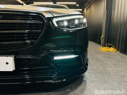 벤츠 W223 S클래스 브라부스 타입 블랙 바디킷 패키지.
