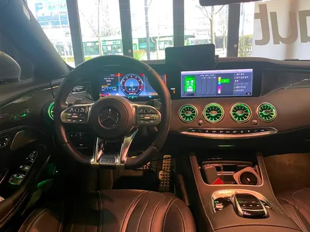 벤츠 W222 S63 AMG 쿠페 송풍구 터빈 엠비언트. 엠비언트 송풍구로 인테리어 드레스업.