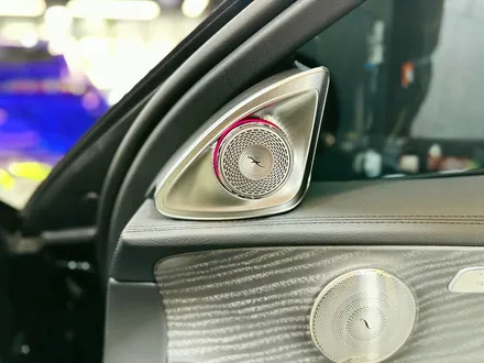 벤츠 W213 E53AMG 4D부메스터 + 송풍구엠비언트.