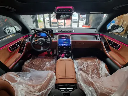 벤츠 W223 S클래스 S400d 숏바디 액티브 엠비언트 시공.
