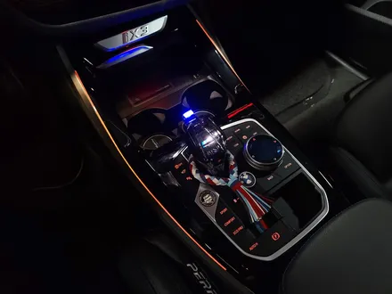 BMW iX3 기어패널 센터 엠비언트 확장.