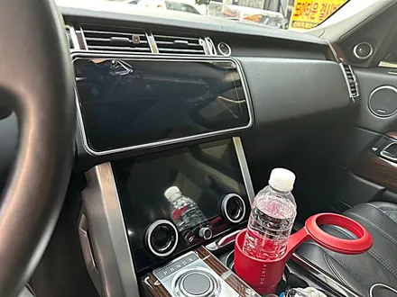 레인지로버 보그 신형 네비 공조기 핸들 액정 버튼 교체 패키지.