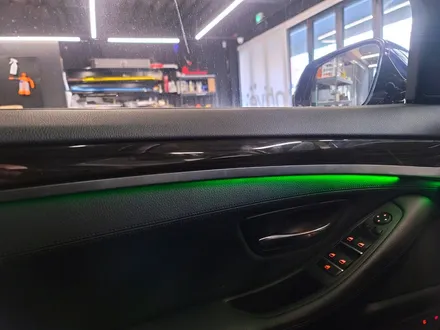 BMW F10 5시리즈 리츠 스마트 엠비언트 패키지. 이제는 필수, 실내 엠비언트.