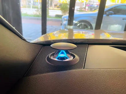 아우디 A7 55TFSI 업다운 전동 트위터 세트.