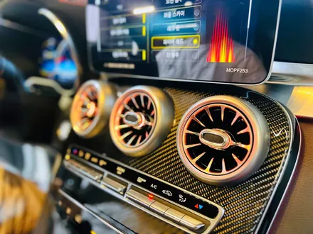 벤츠 GLC 43AMG 엠비언트 풀패키지 (송풍구+트위터 외).