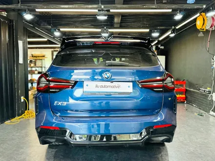 BMW iX3 블랙팩 프론트립 + 스포일러.