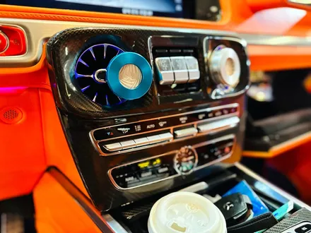벤츠 G63 AMG 실내 카본 트림 풀세트 + 순정 이오나이저 실내향수 설치.