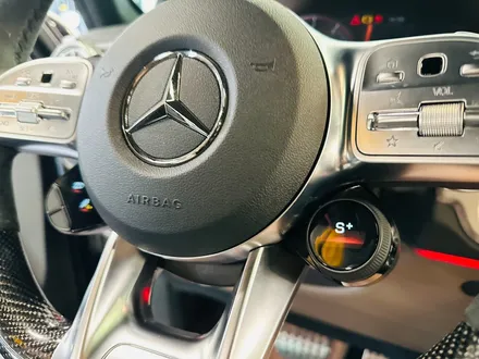 벤츠 지바겐 G63 AMG 핸들 OLED 버튼 설치 작업 순정 부품.