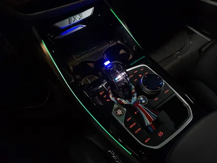 BMW iX3 기어패널 센터 엠비언트 확장.