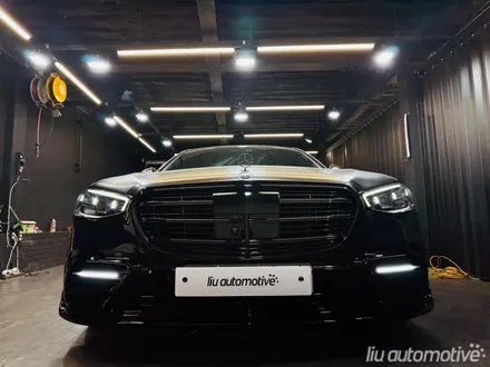 벤츠 W223 S클래스 브라부스 타입 블랙 바디킷 패키지.