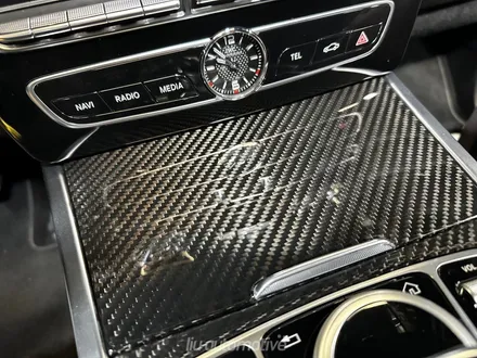 벤츠 지바겐 G63 실내 카본 인테리어 트림 교체식.