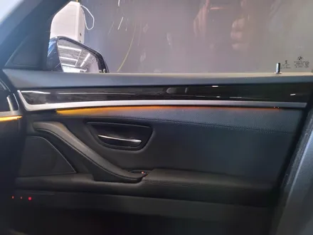 BMW F10 5시리즈 리츠 스마트 엠비언트 패키지. 이제는 필수, 실내 엠비언트.