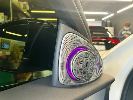 벤츠 W213 E250 E클래스 엠비언트 풀패키지. 송풍구 엠비언트 + 전동 트위터 세트.