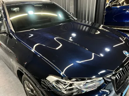 BMW iX3 본넷 PPF + 크롬죽이기 블랙팩 작업.