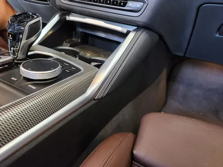BMW G23 4시리즈 컵홀더 엠비언트 + 기어패널 엠비언트 확장.