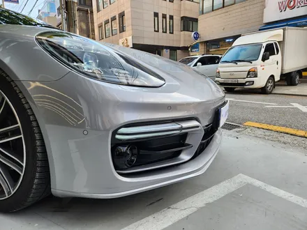 포르쉐 971 파나메라 GTS 바디킷 범퍼 파츠.