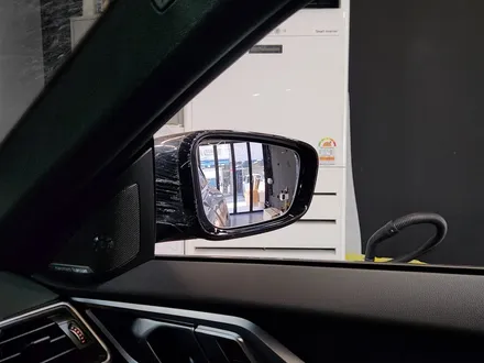 BMW i4 실내 카본 인테리어 + 리츠 광각미러 + 크리스탈 기어노브 세트.