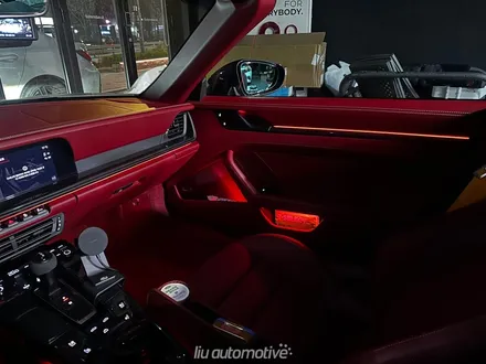 포르쉐 992 카레라 엠비언트 옵션이 있다면 추천드리는 시공 입니다. 엠비언트 확장 패키지. / 서울 서초