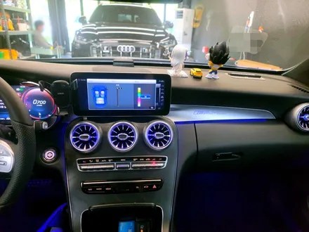 벤츠 C205 C클래스 쿠페 AMG 송풍구 엠비언트 세트. C쿱에 어울리는 감각적인 실내.
