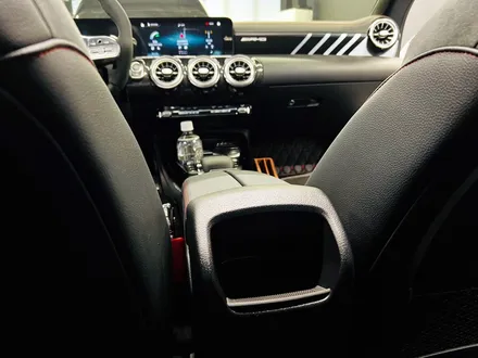벤츠 CLA45S AMG 2열 후석 송풍구 인스톨. 송풍구 없는 후석에 꼭 필요한 시공.
