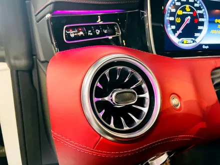 벤츠 W222 S63 AMG 터빈 송풍구 벤츠 W222 S63 AMG 카브리올레 엠비언트 패키지 전후석 송풍구 모두에 엠비언트 더하기.
