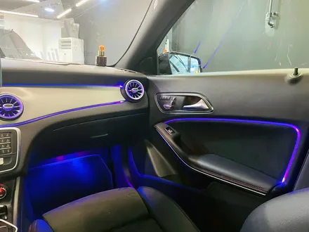 벤츠 C117 CLA250 리츠 스마트 엠비언트 풀세트. 리츠 스마트 엠비언트와 터빈 송풍구로 드레스업.