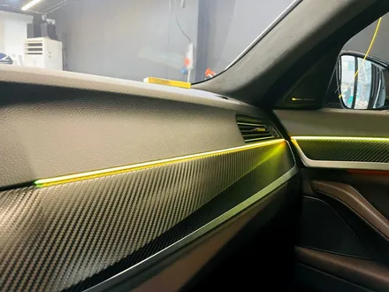 BMW F10 5시리즈 리츠 스마트 엠비언트 2세대. 업그레이드 된 2세대 엠비언트.