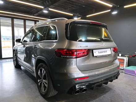벤츠 GLB 45AMG 컨버전 디퓨저 세트. AMG 컨버전 시공 추천.