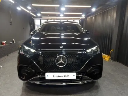 벤츠 EQE SUV 세로그릴 교체 AMG 순정 부품.