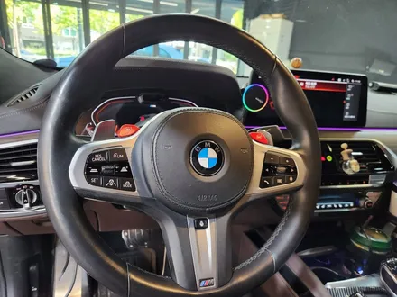 BMW 6GT 아이코닉글로우 그릴 + M1M2버튼 + M트랙 계기판 + 크리스탈 기어노브.