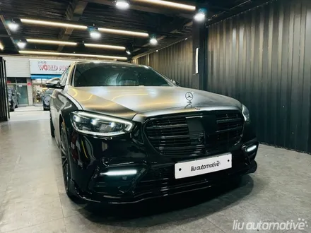 벤츠 W223 S클래스 브라부스 타입 블랙 바디킷 패키지.