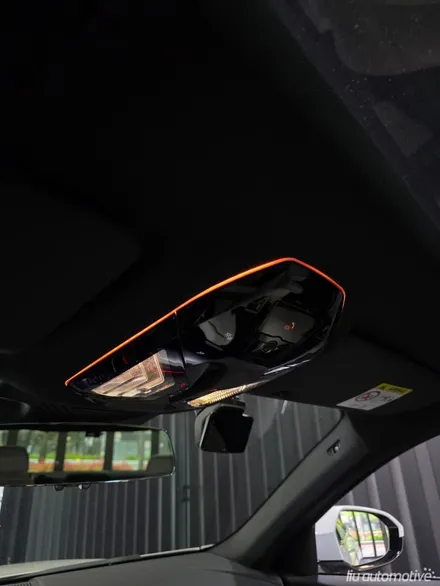 BMW G60 5시리즈 기어패널 + 선루프라인 실내등 엠비언트.