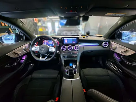 벤츠 C205 C클래스 쿠페 AMG 송풍구 엠비언트 세트. C쿱에 어울리는 감각적인 실내.