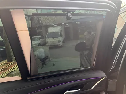 BMW iX3 그릴 교체 + 선쉐이드 시공 설치.